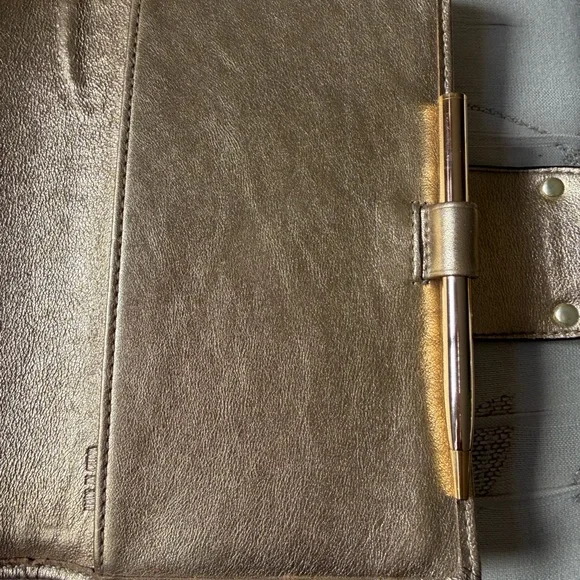 PREOWNED Coach gold leather Turnlock Agenda Wallet - Picture 6 of 12